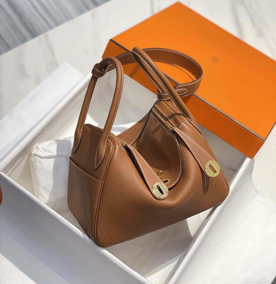 Hermes H073428 Lindy Bag 26 30 H231938