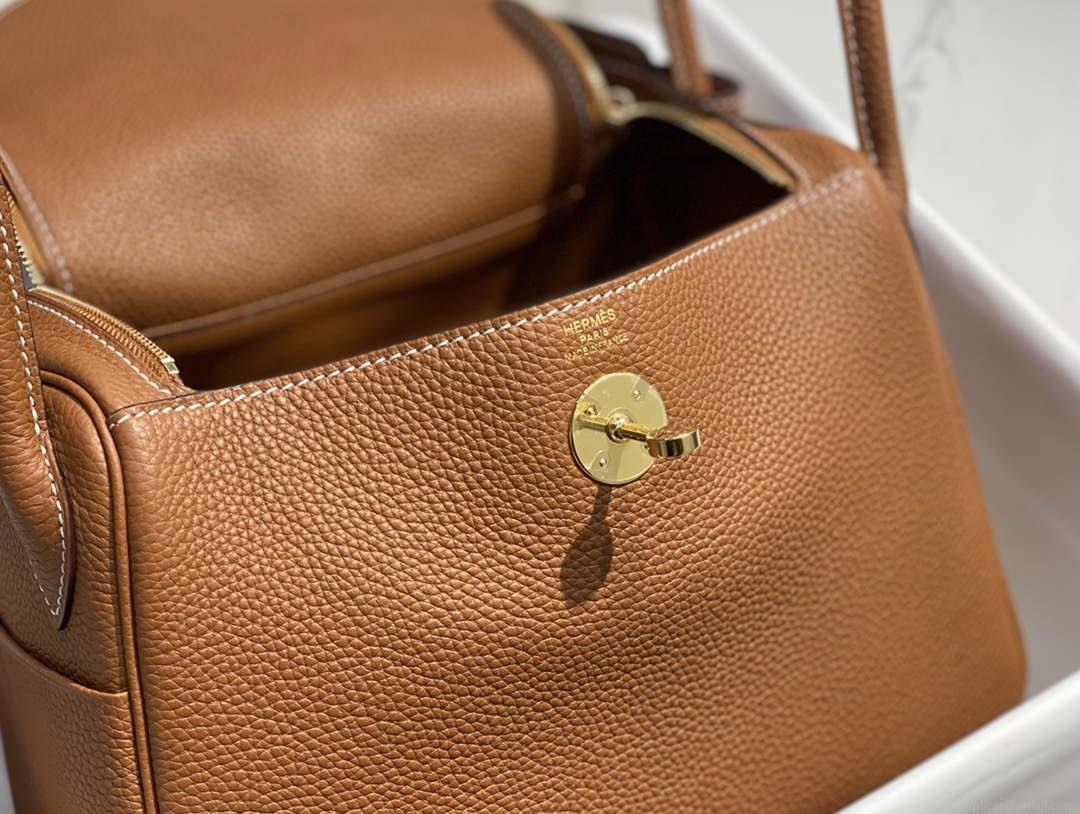 Hermes H073428 Lindy Bag 26 30 H231938