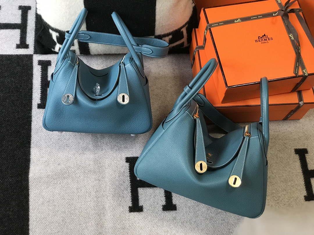 Hermes H073428 Lindy Bag 26 30 H231941