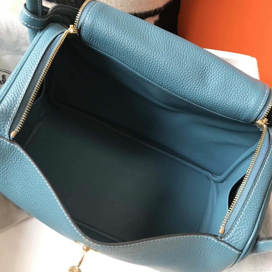 Hermes H073428 Lindy Bag 26 30 H231941