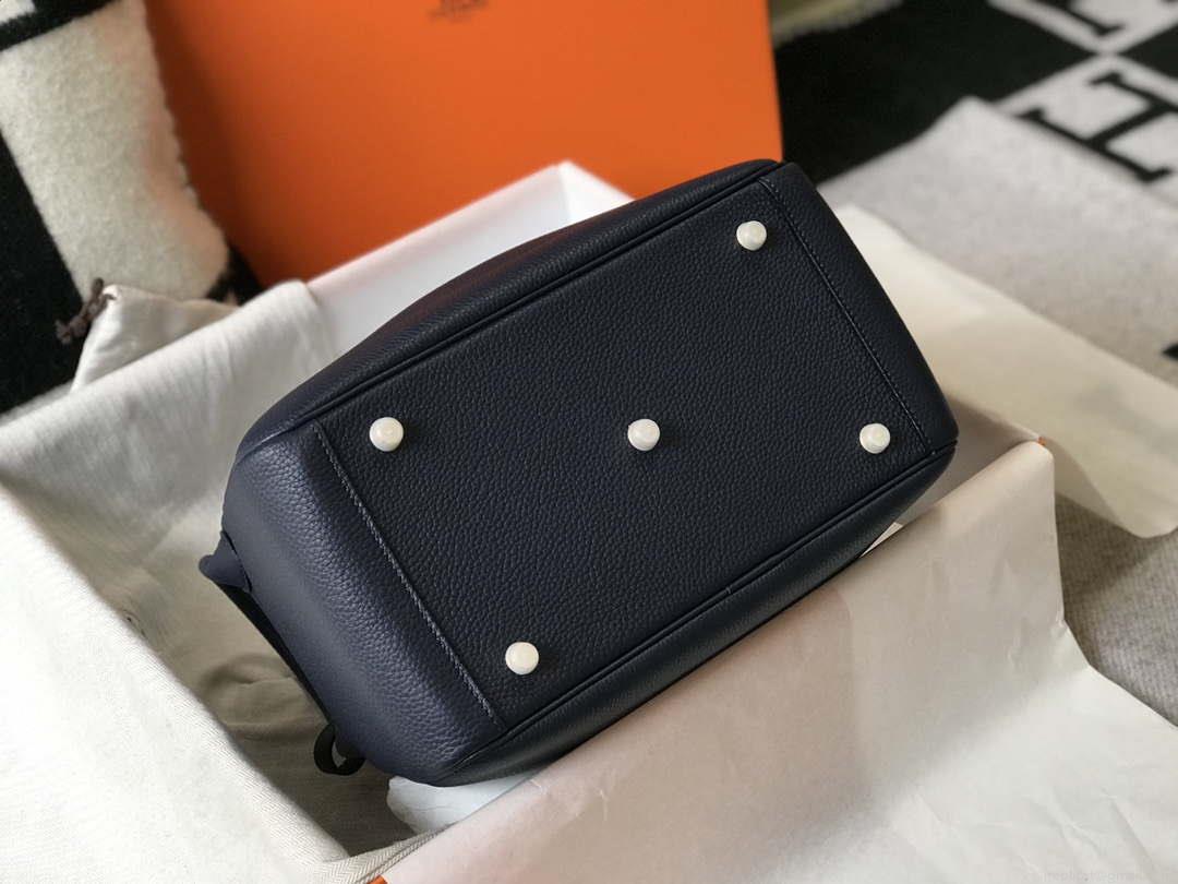 Hermes H073428 Lindy Bag 26 30 H231942