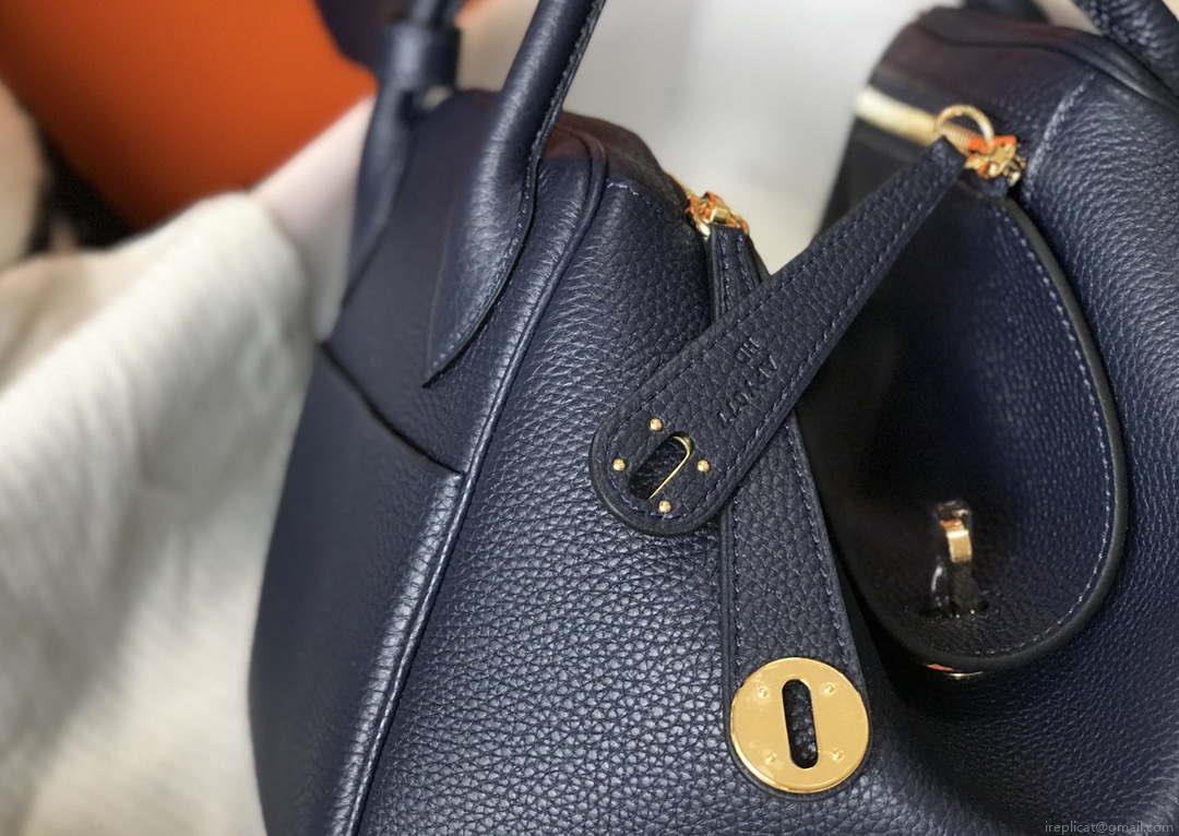 Hermes H073428 Lindy Bag 26 30 H231942
