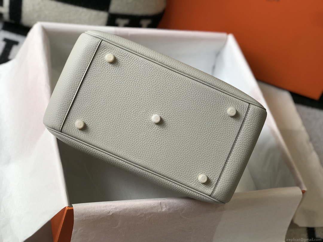 Hermes H073428 Lindy Bag 26 30 H231943