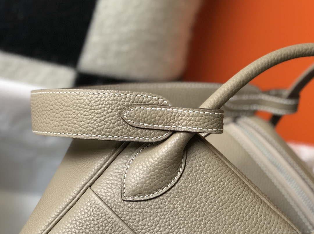Hermes H073428 Lindy Bag 26 30 H231944