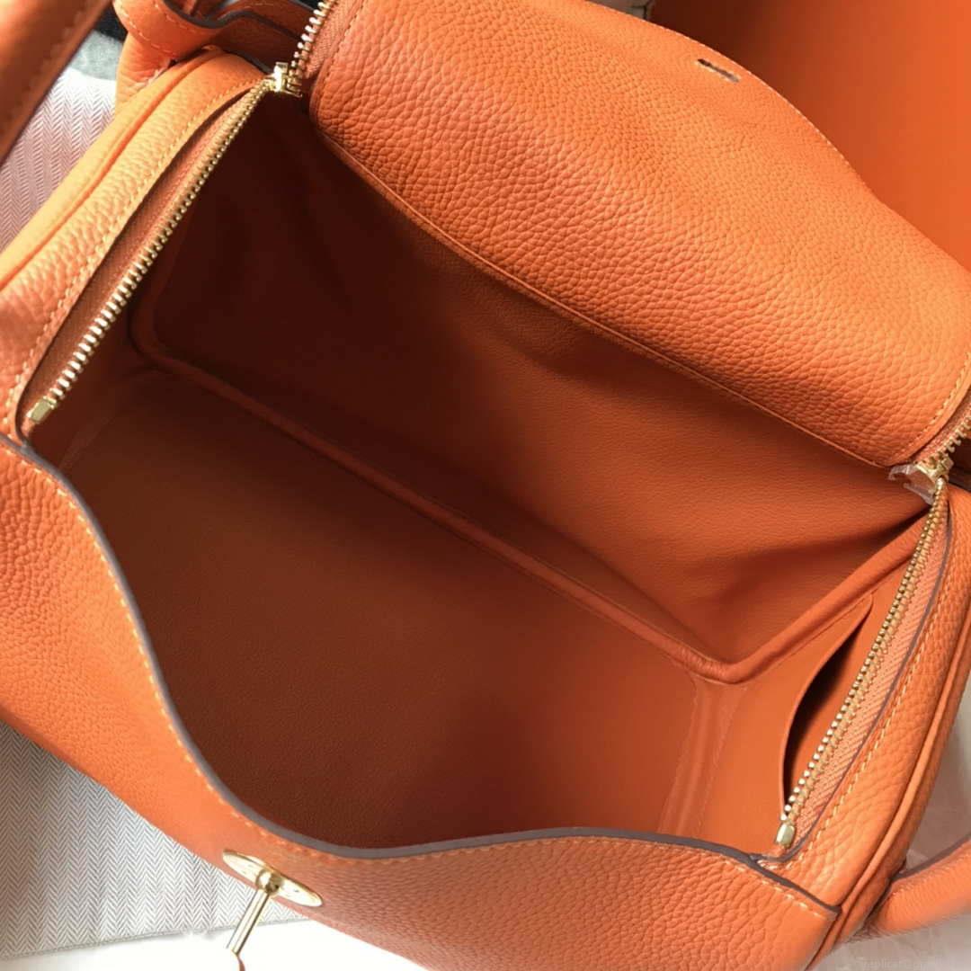 Hermes H073428 Lindy Bag 26 30 H231946