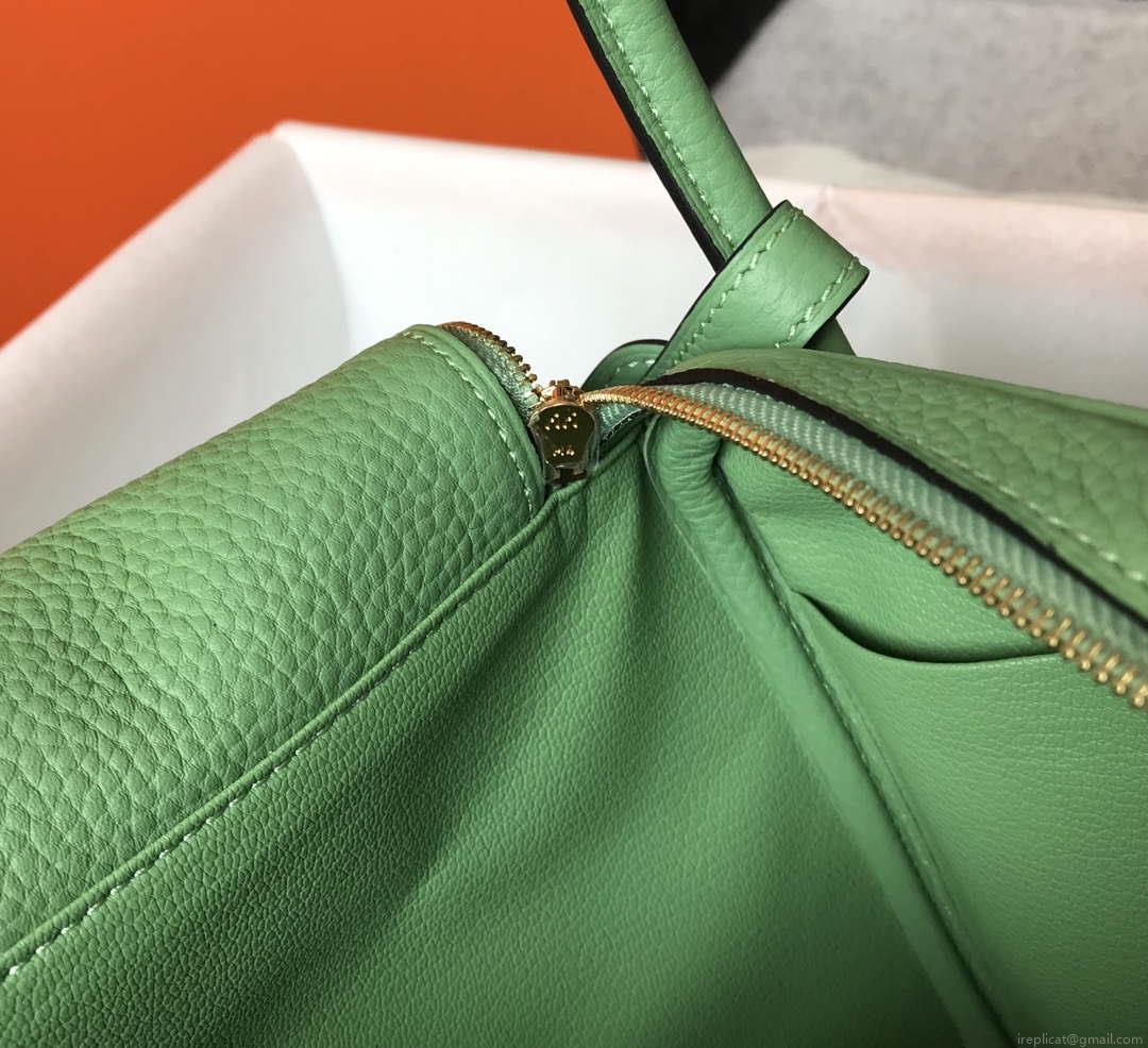 Hermes H073428 Lindy Bag 26 30 H231947