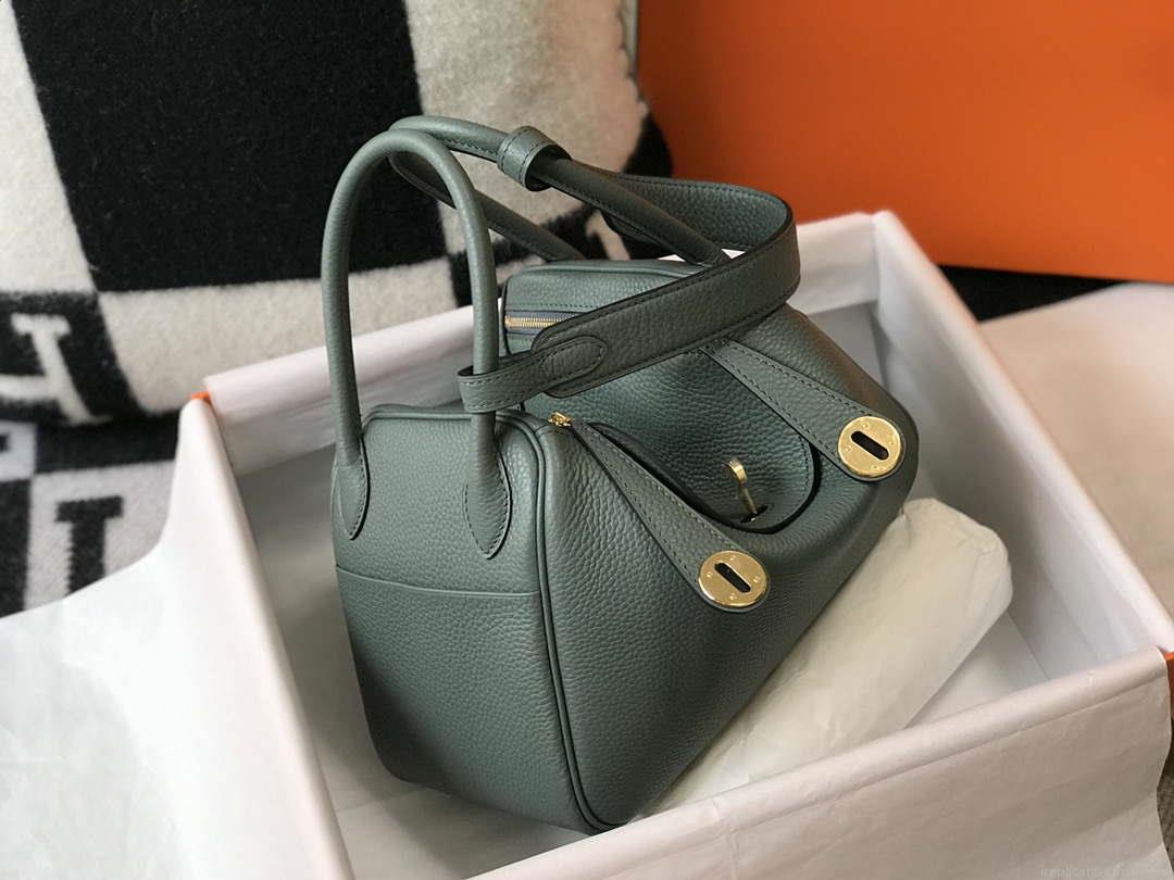 Hermes H073428 Lindy Bag 26 30 H231948