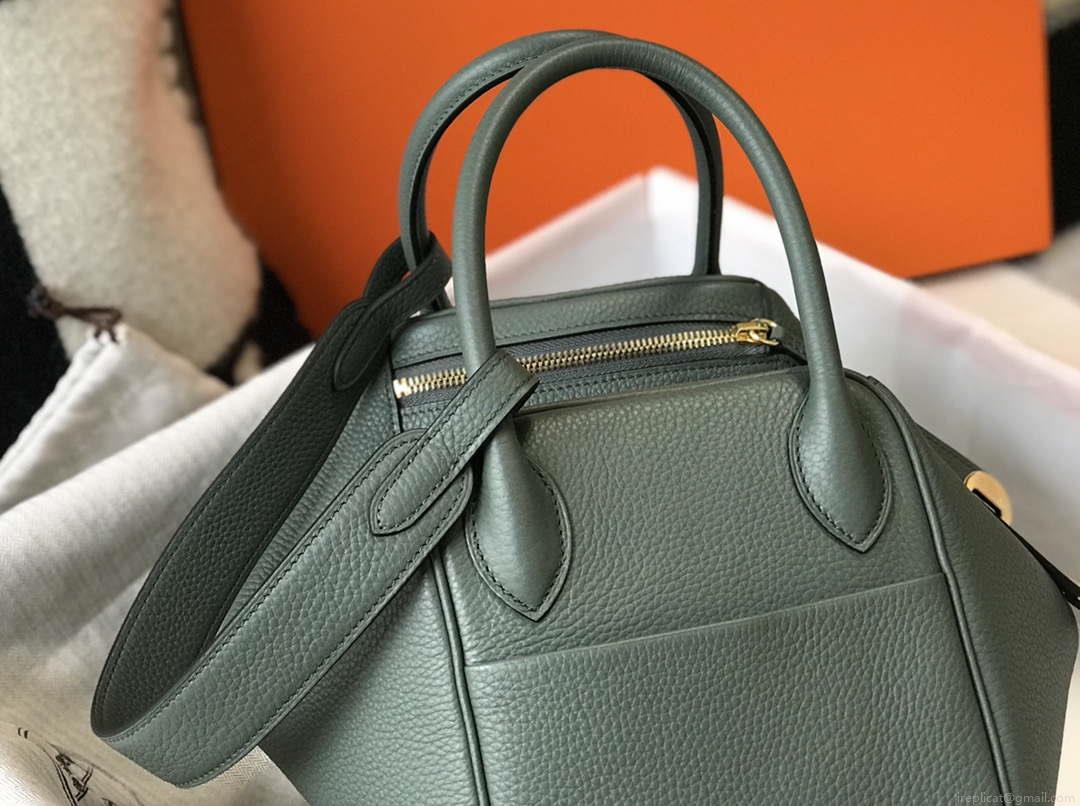 Hermes H073428 Lindy Bag 26 30 H231948