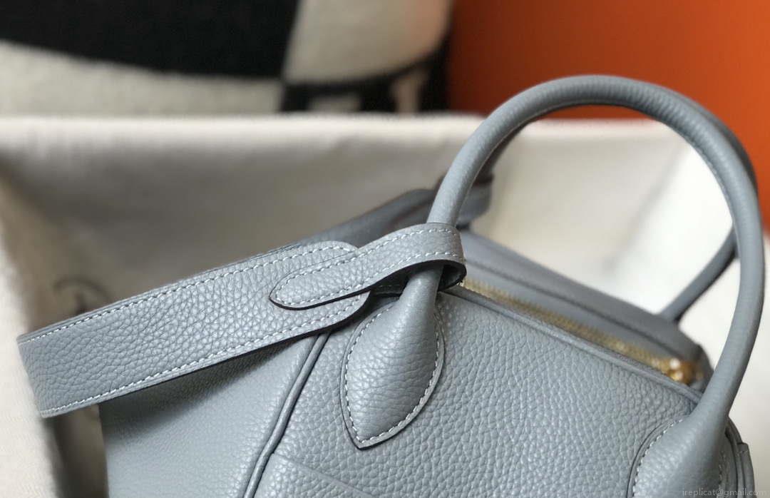 Hermes H073428 Lindy Bag 26 30 H231949