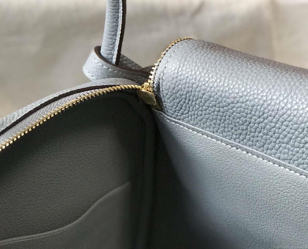 Hermes H073428 Lindy Bag 26 30 H231949