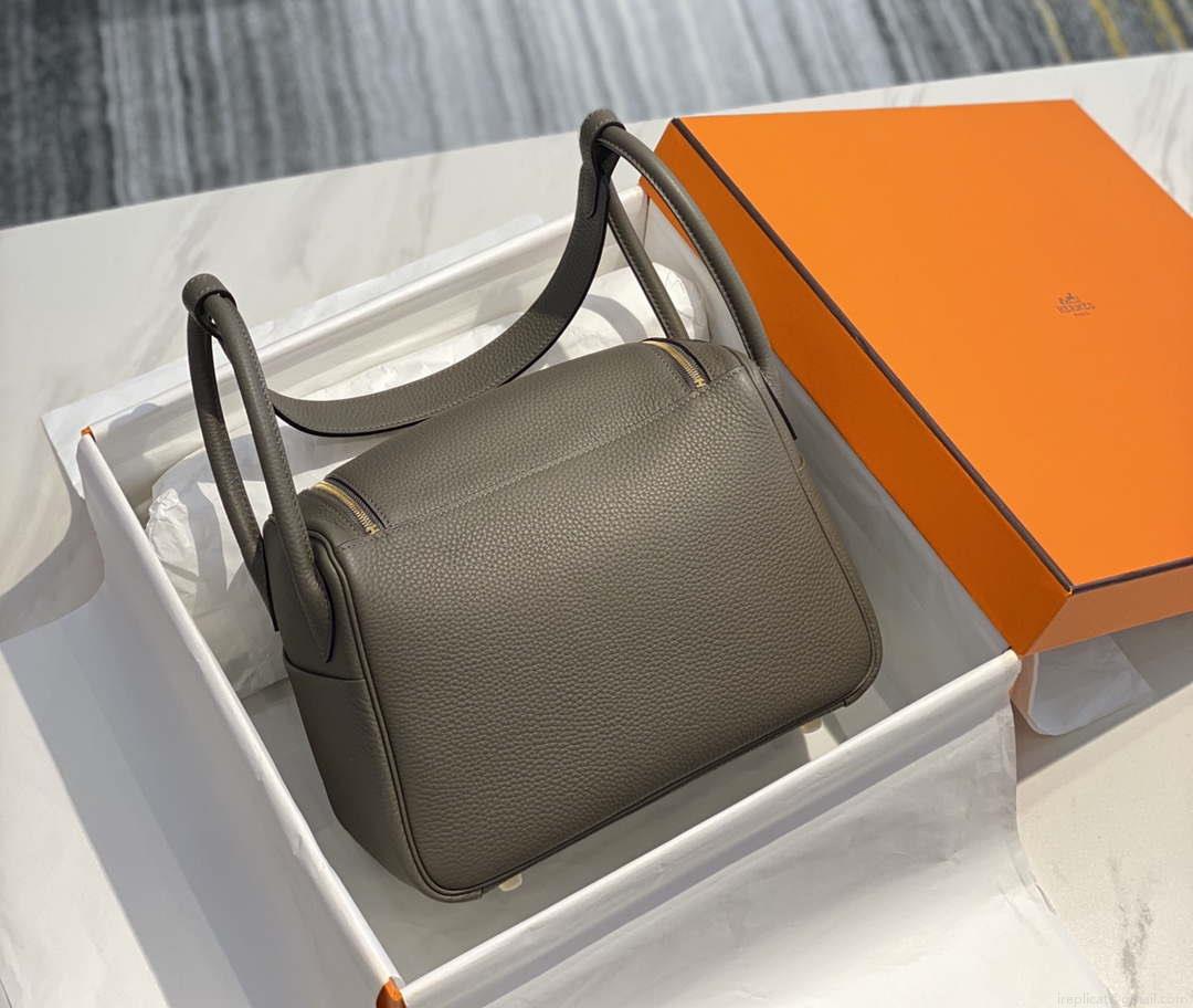 Hermes H073428 Lindy Bag 26 30 H231951