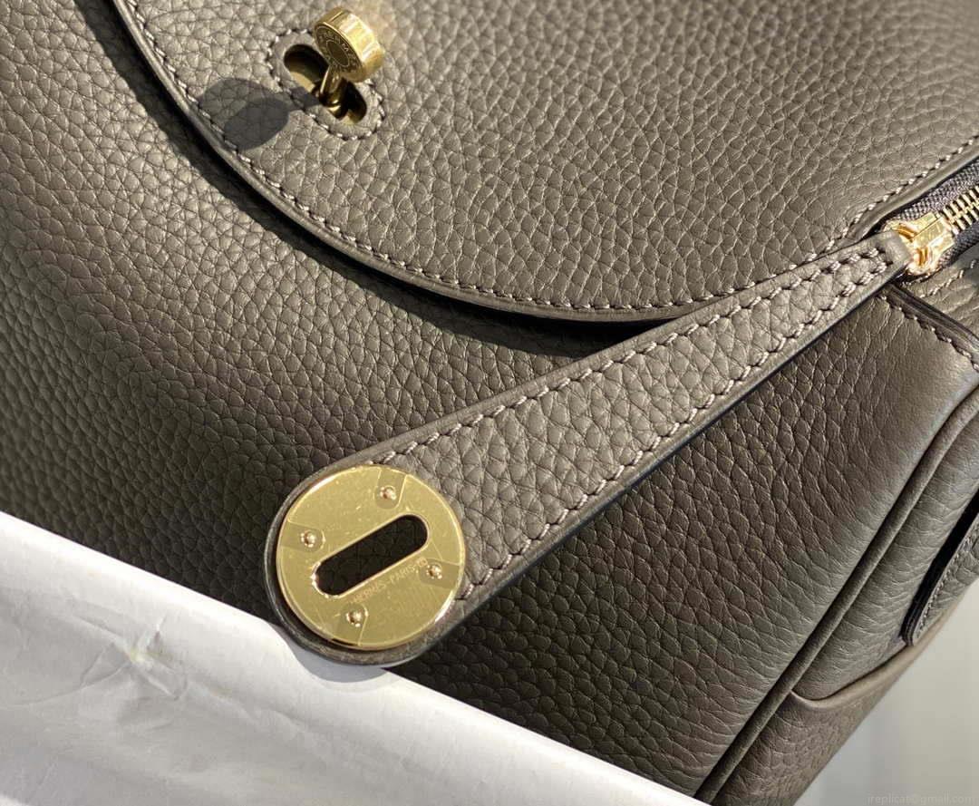 Hermes H073428 Lindy Bag 26 30 H231951