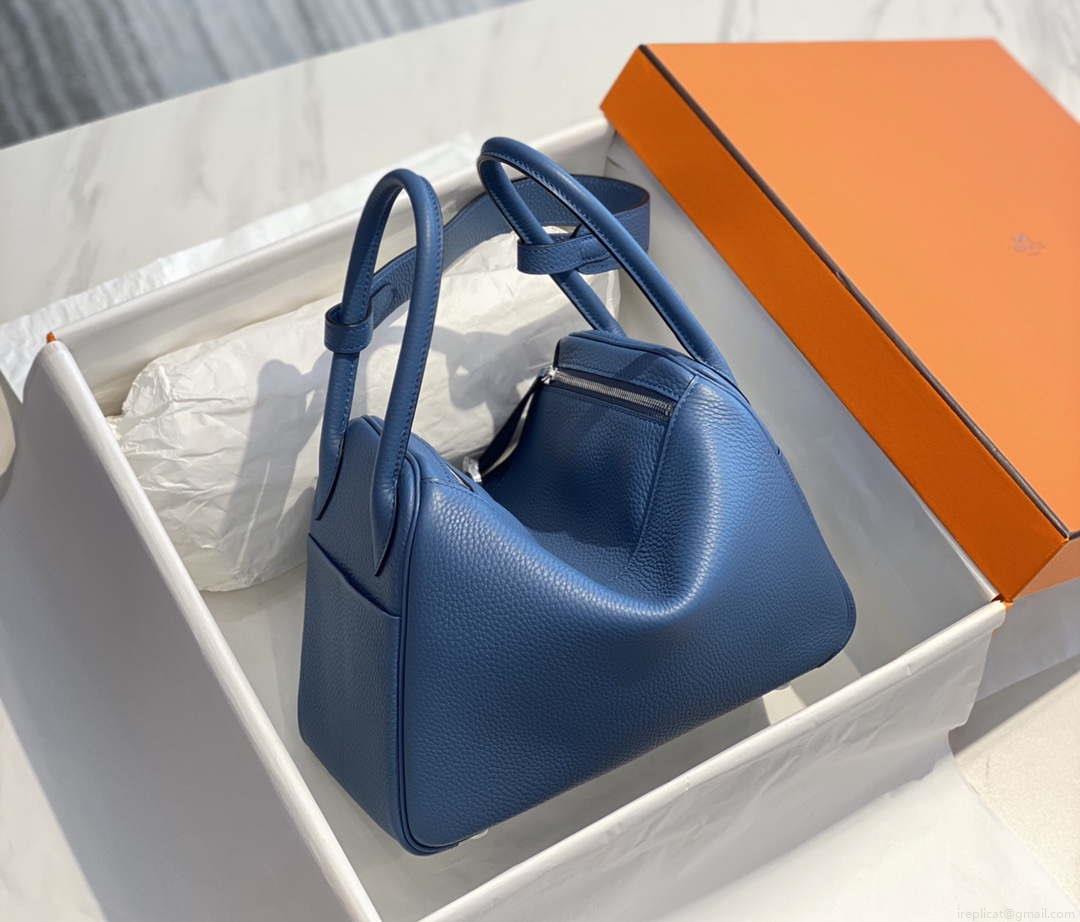 Hermes H073428 Lindy Bag 26 30 H231953