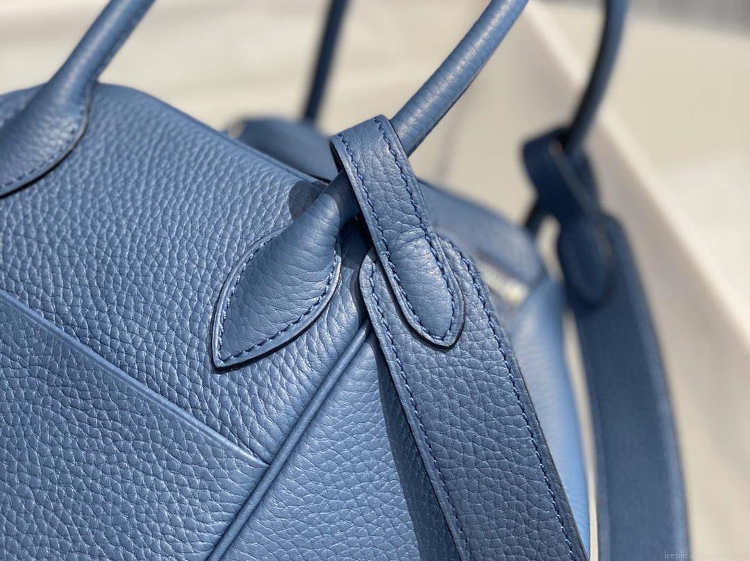 Hermes H073428 Lindy Bag 26 30 H231953