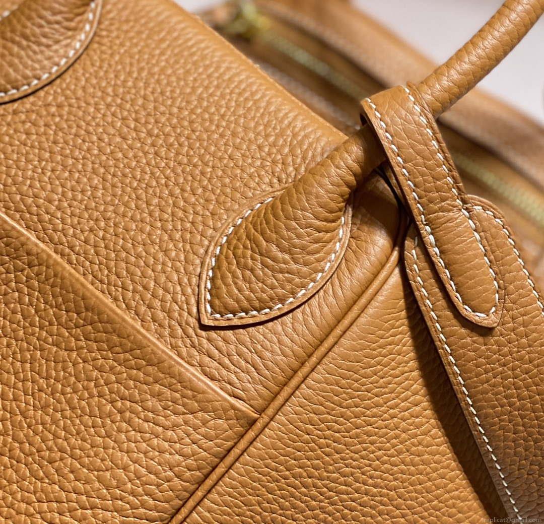 Hermes H073428 Lindy Bag 26 30 H231954