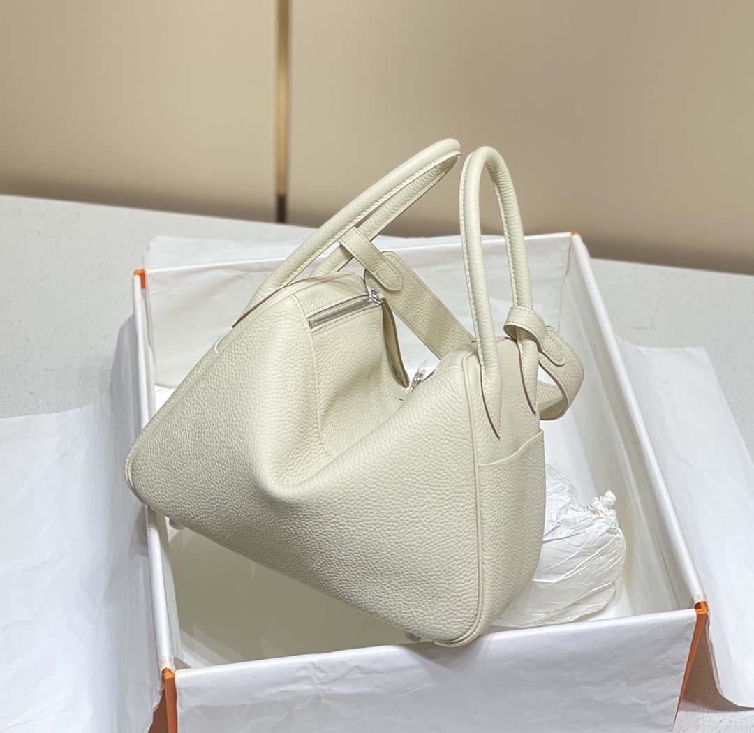 Hermes H073428 Lindy Bag 26 30 H231957
