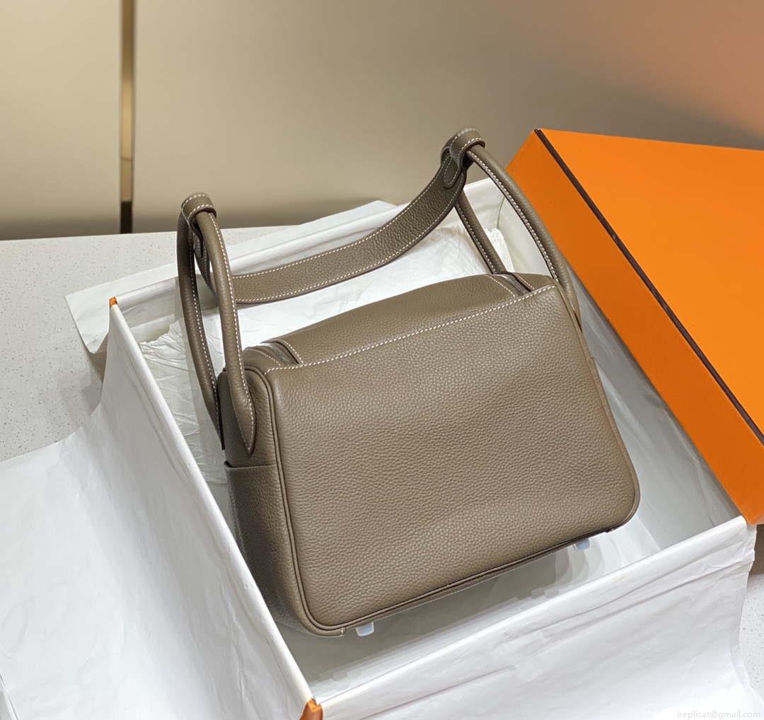 Hermes H073428 Lindy Bag 26 30 H231958