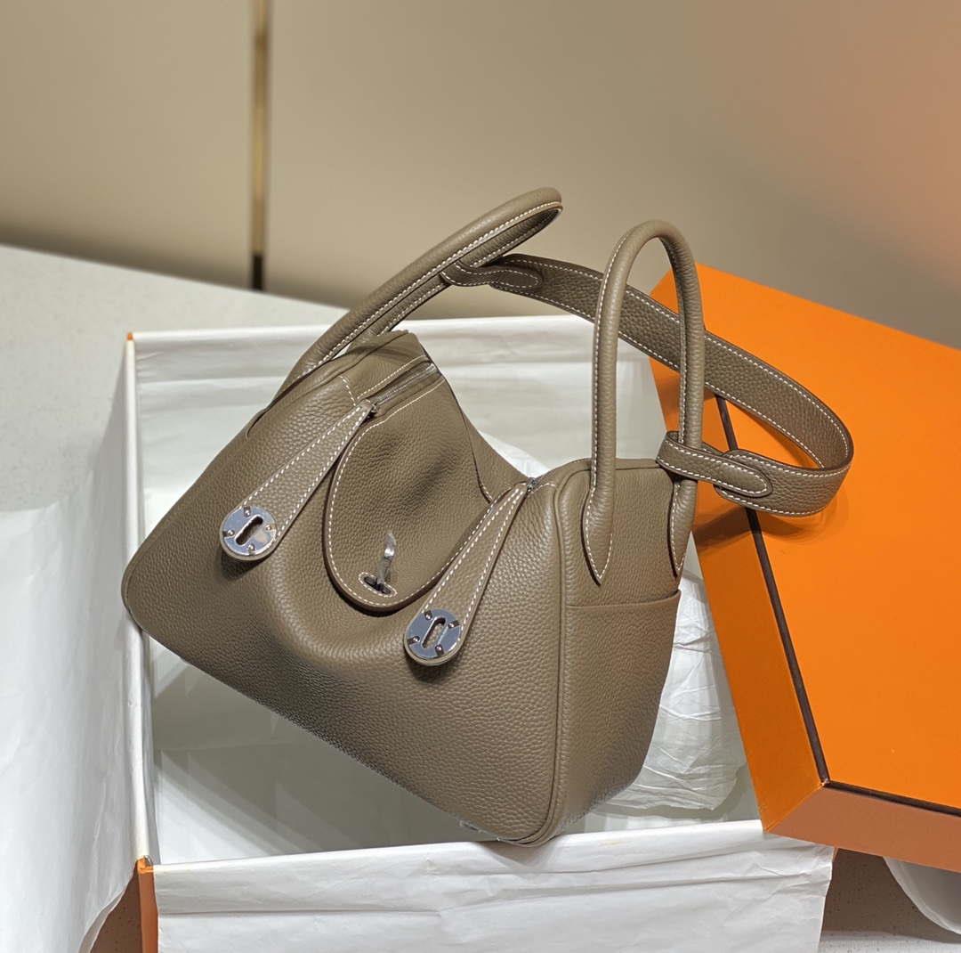 Hermes H073428 Lindy Bag 26 30 H231958