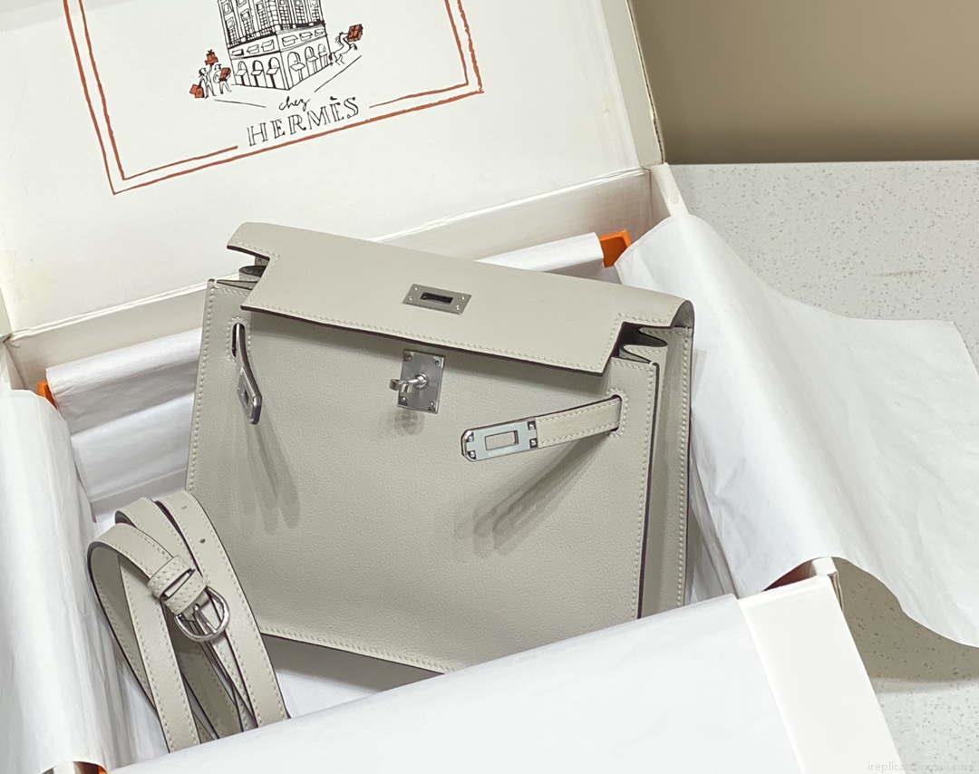 Hermes Evercolor Kelly Danse II 22cm Leather Crossbody Bag H20373 Light Gray Silver