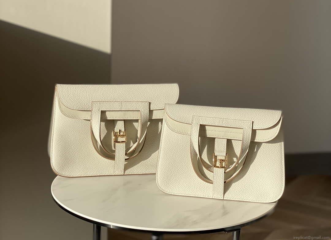 Hermes halzan clemence stamp B Gold H98812