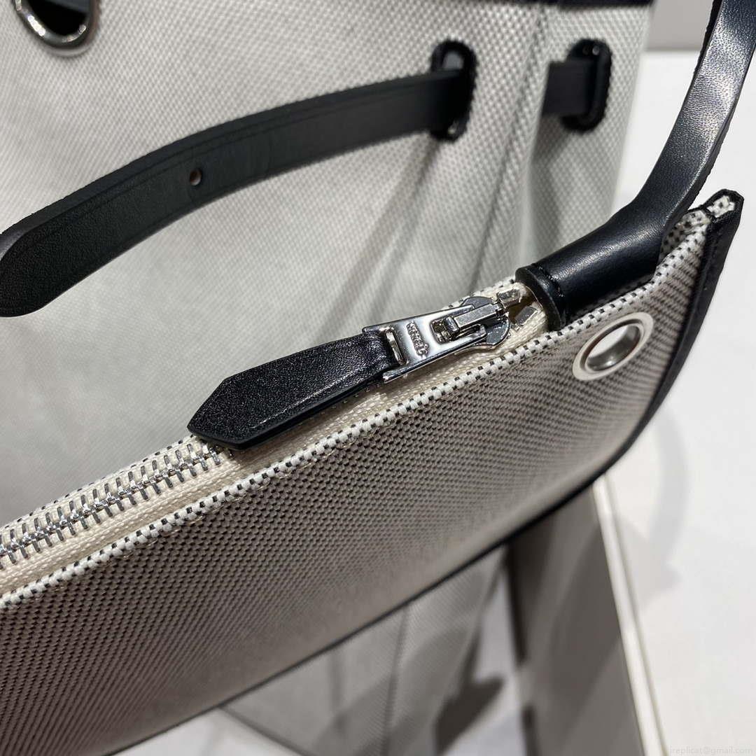 Hermes H084076CKAD A Dos Zip Retourne Herbag Backpack Toile Vache Hunter Ebene H60066