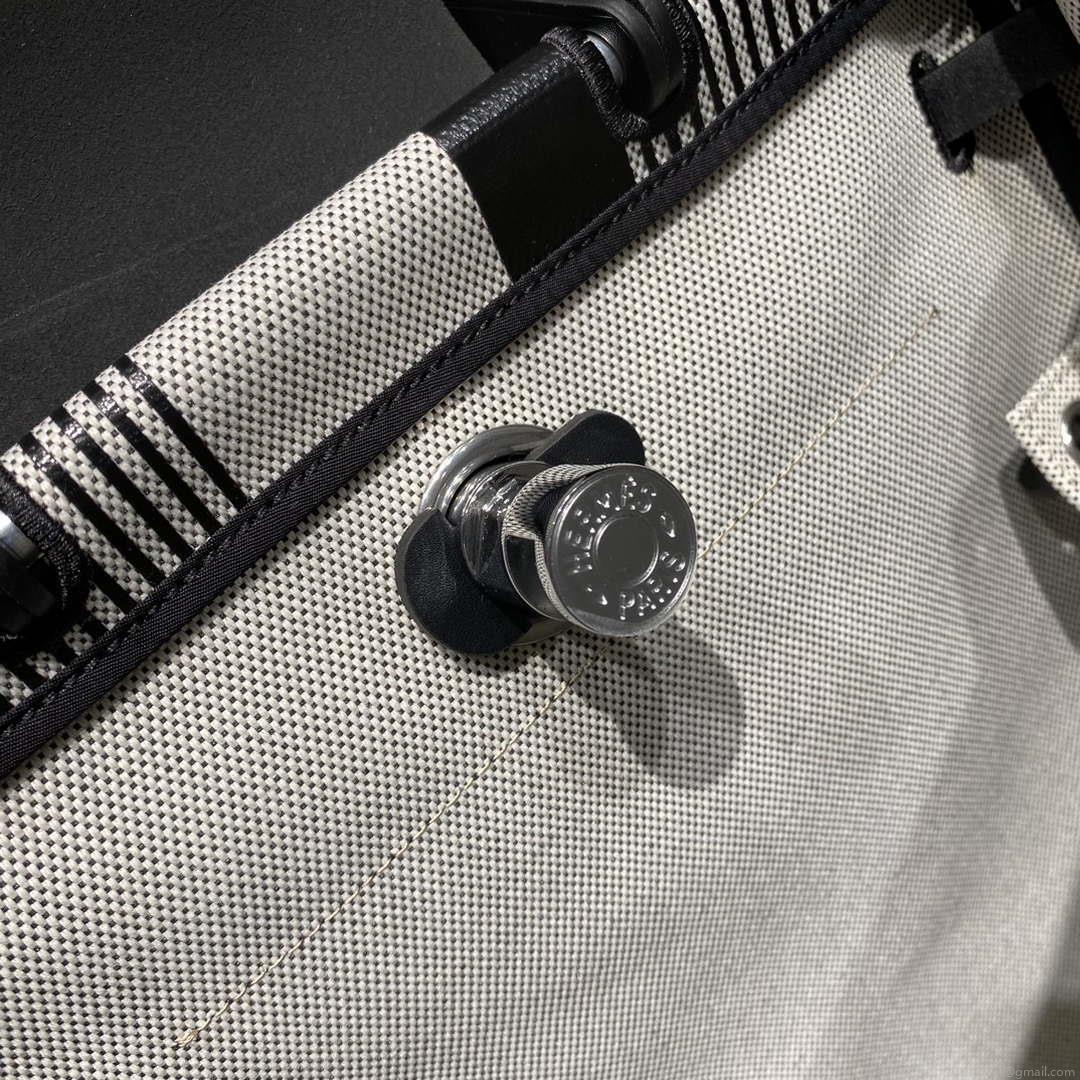 Hermes H084076CKAD A Dos Zip Retourne Herbag Backpack Toile Vache Hunter Ebene H60070