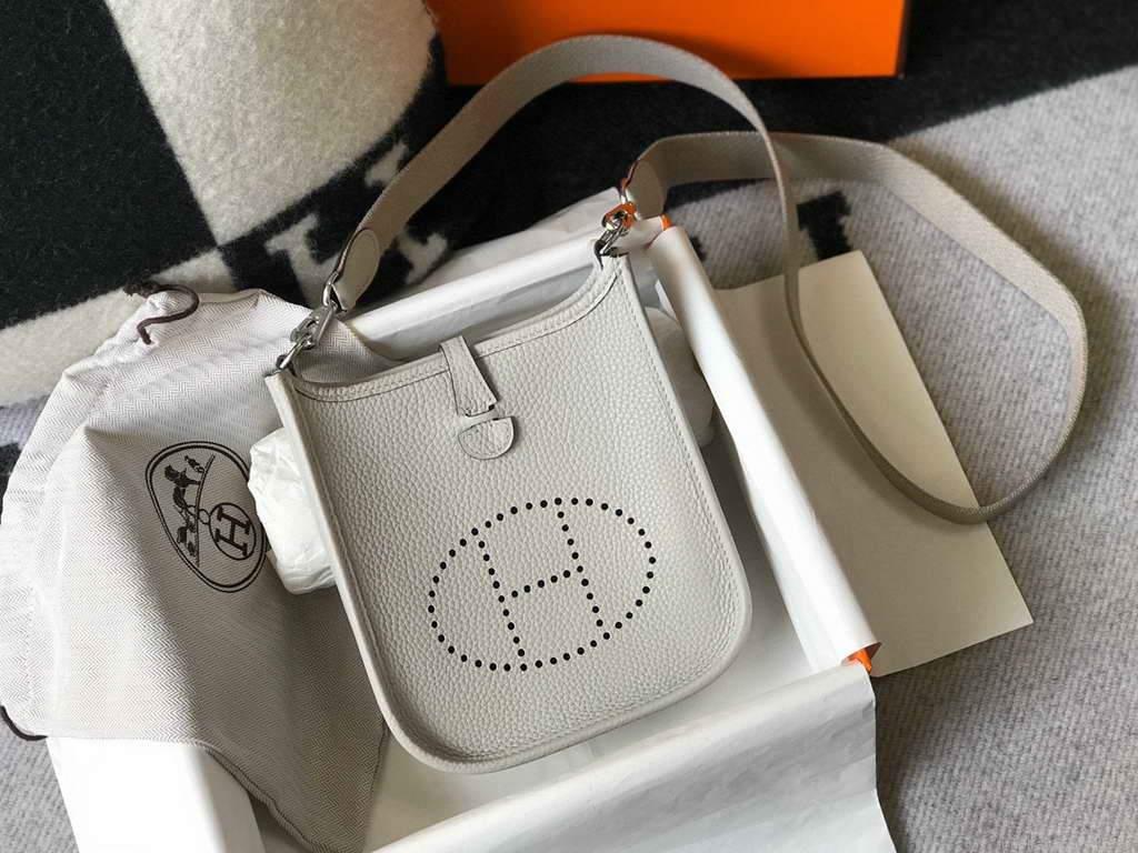 Hermes Evelyne Bag Hermes Mini Crossbody Bag 20402 Silver Buckle Light Gray