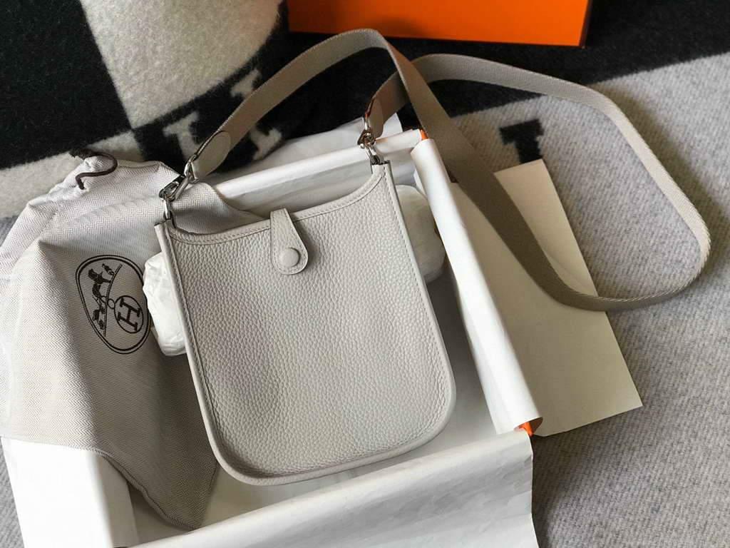 Hermes Evelyne Bag Hermes Mini Crossbody Bag 20402 Silver Buckle Light Gray