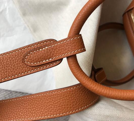 Hermes Lindy 26cm Designer Tote Shoulder Bags Tan