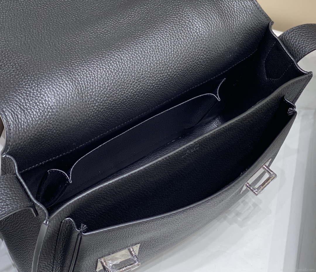 Hermes H074774CK37 Steve light messenger bag Black