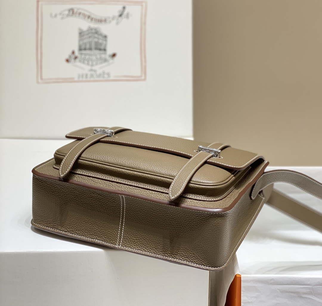 Hermes H074774CK37 Steve light messenger bag Elephant gray
