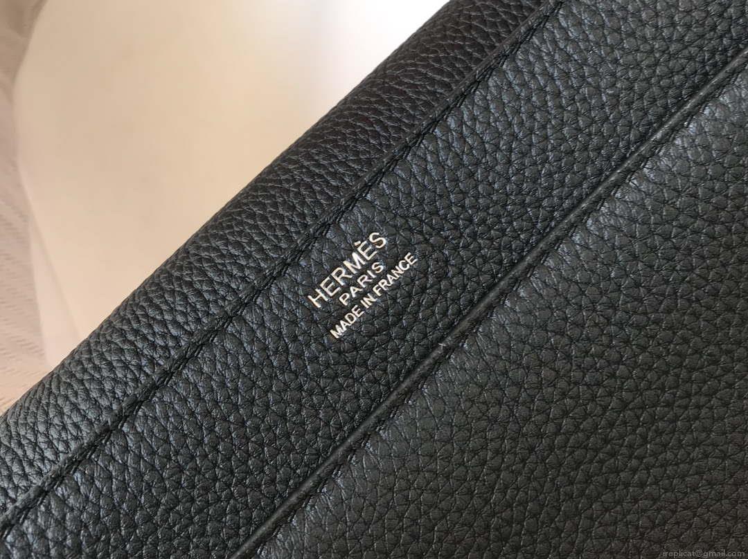 Hermes H074774CK37 Steve light messenger bag 34cm Black