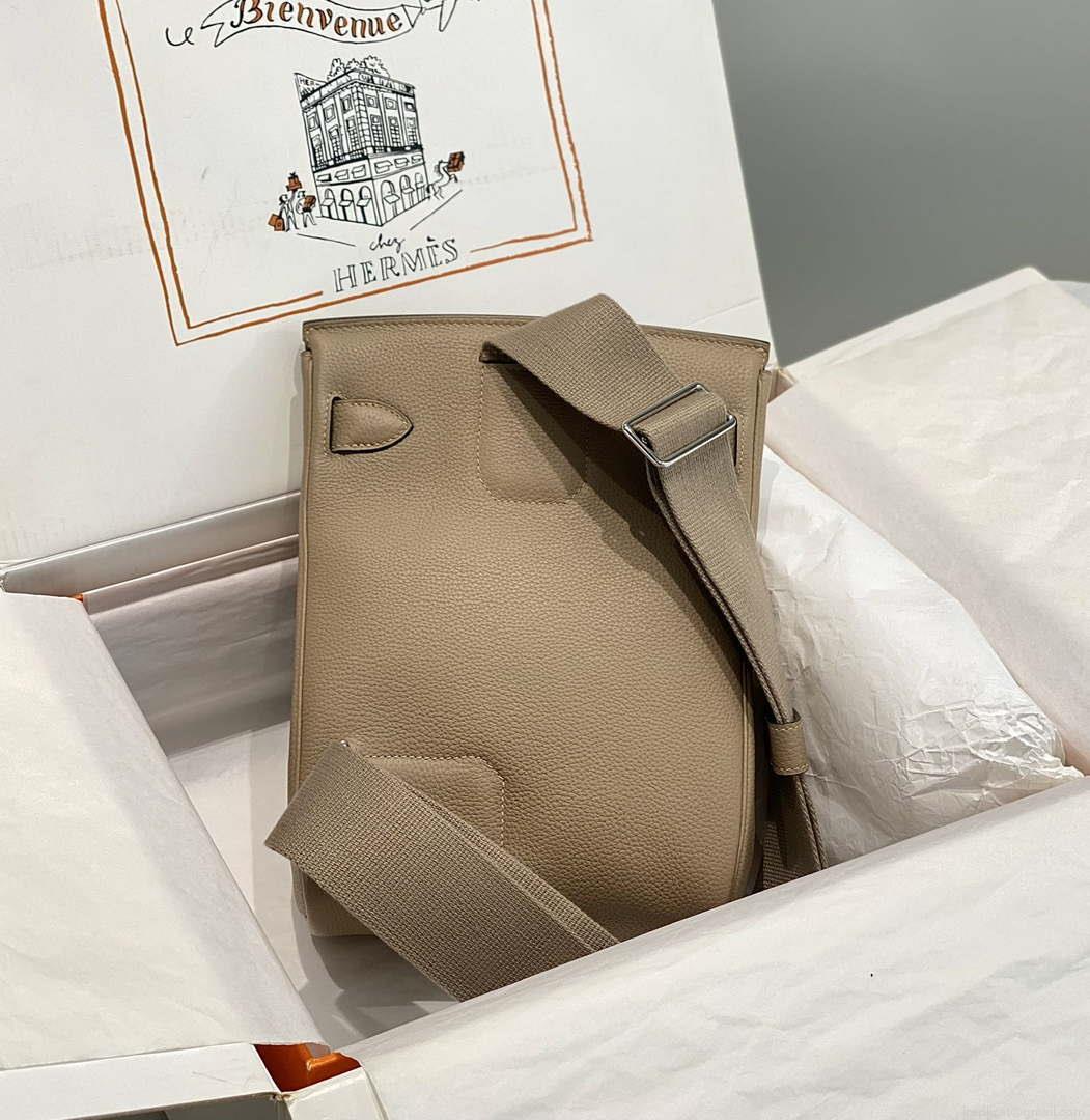 Hermes H083591CK89 Hac a Dos GM backpack Trench coat gray