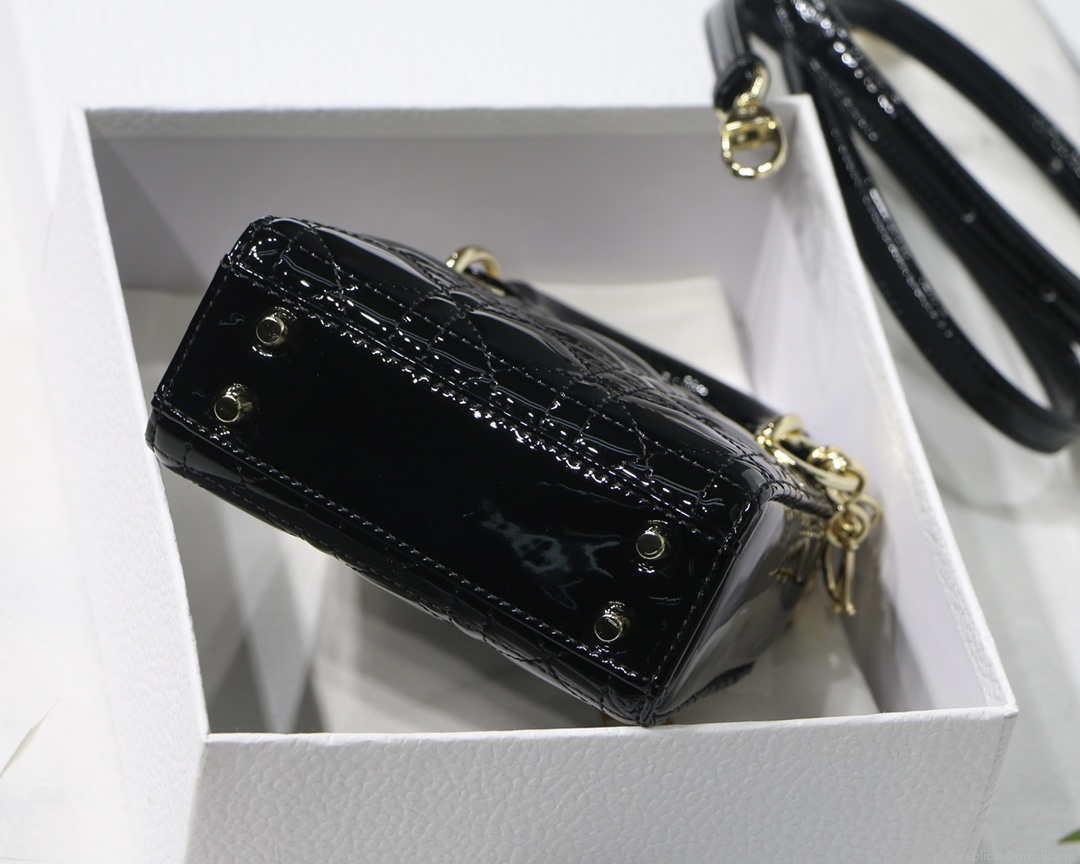 Dior MICRO LADY Dior Bag S0856 Black Patent Cannage Lambskin