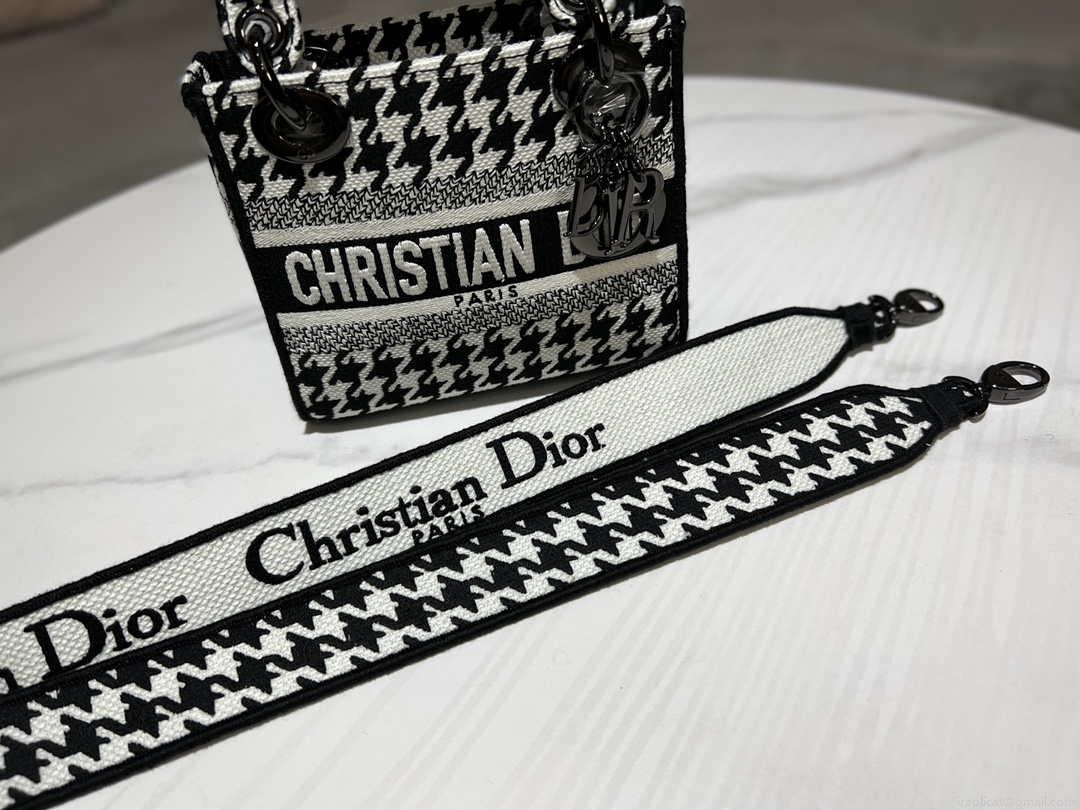 Dior M0500 MINI Lady D-LITE Bag Black and White Houndstooth Embroidery
