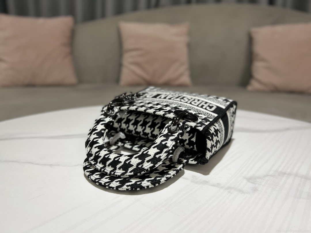 Dior M0500 MINI Lady D-LITE Bag Black and White Houndstooth Embroidery