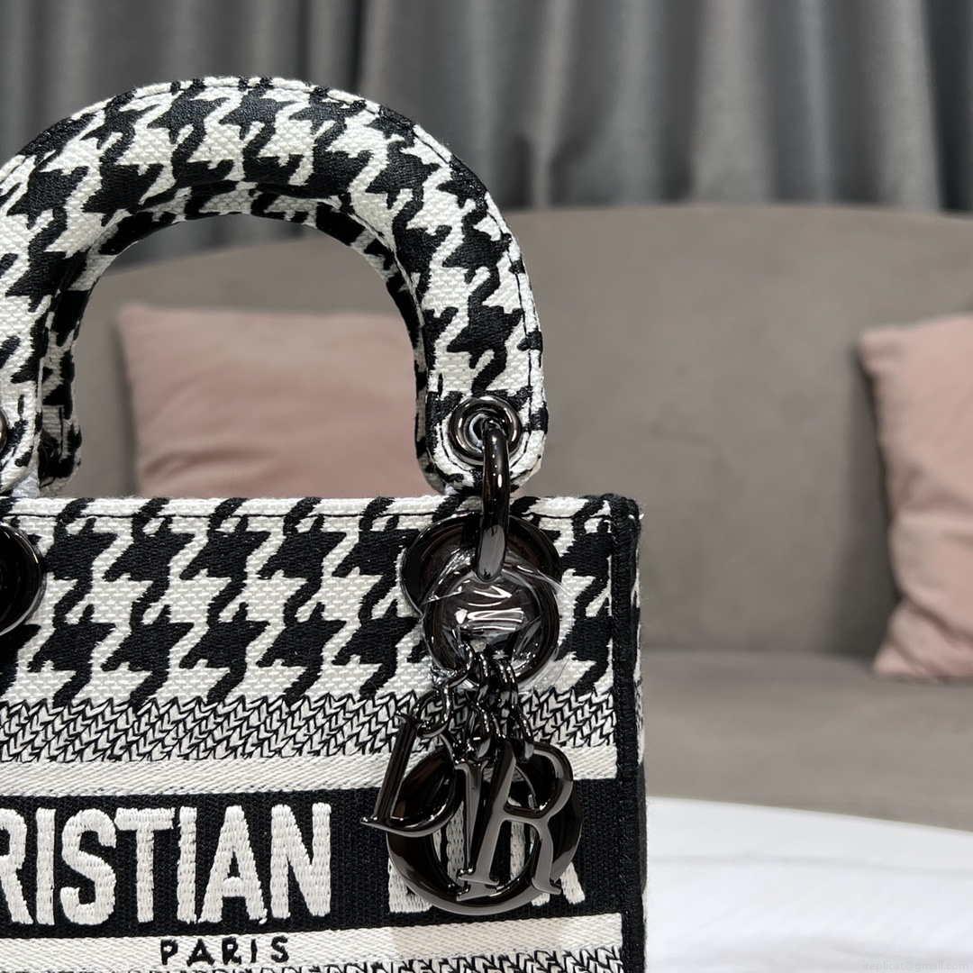 Dior M0500 MINI Lady D-LITE Bag Black and White Houndstooth Embroidery