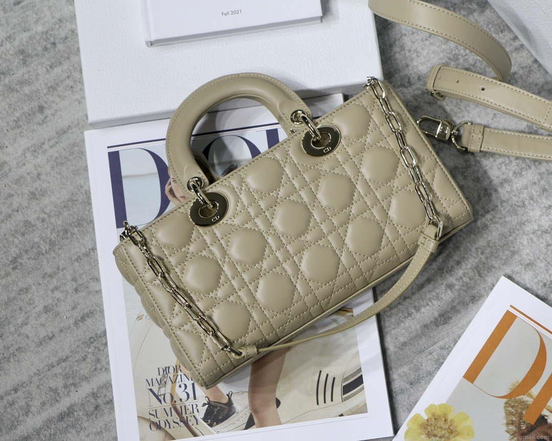 Dior M0540 Medium Lady D-Joy Bag Sand-Colored Cannage Lambskin With Heart Motif