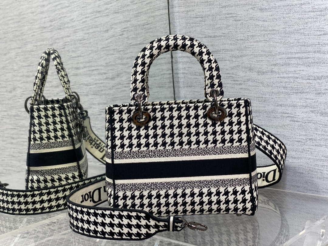 Dior M0565 Medium Lady D-Life Bag Black and White Houndstooth Embroidery