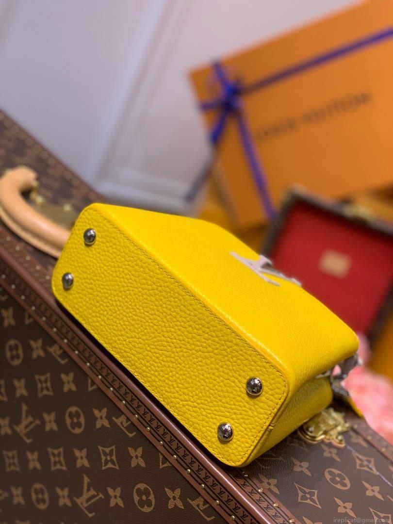 LV M57521 Louis Vuitton Capucines Mini M57520 Bag Yellow Beige