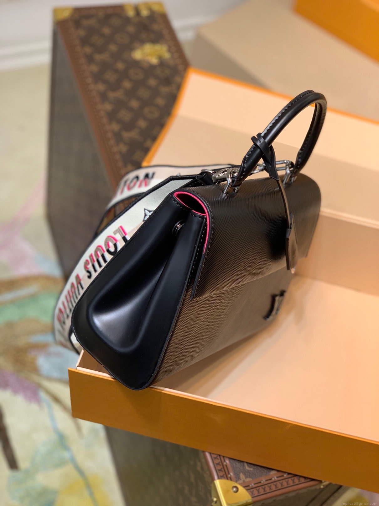 LV M59134 Louis Vuitton Cluny BB Handbag Black