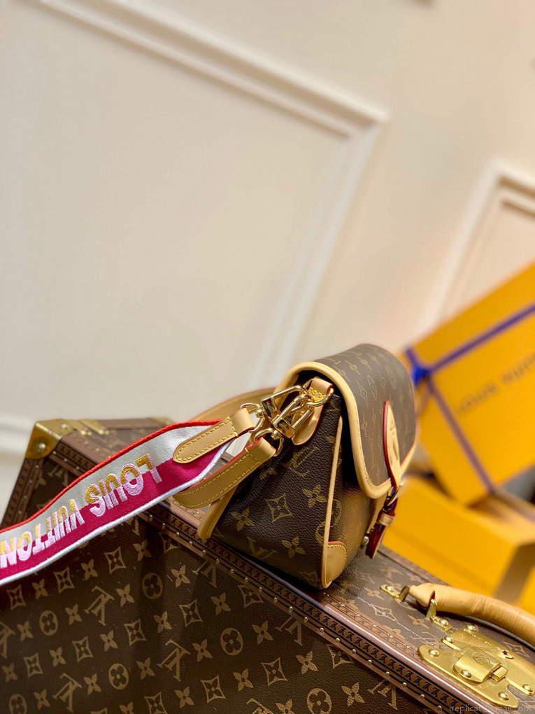 LV M46049 Louis Vuitton Diane Bag Monogram M45985