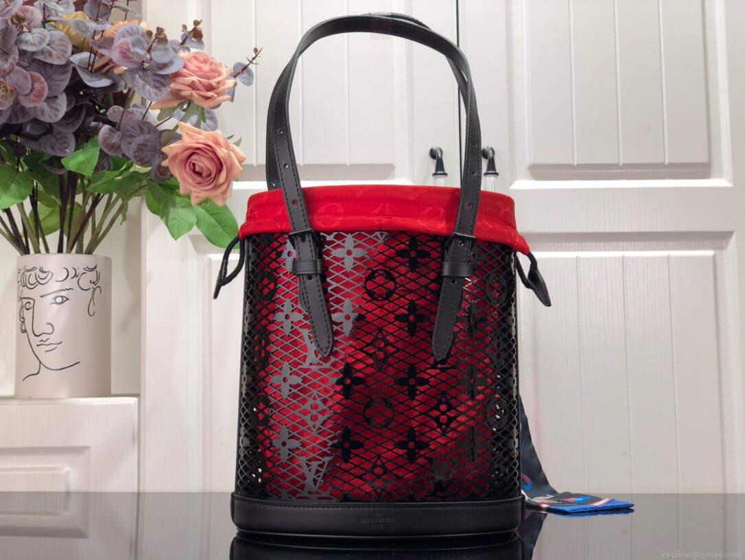 LV M20352 Louis Vuitton Bucket PM Bag Black