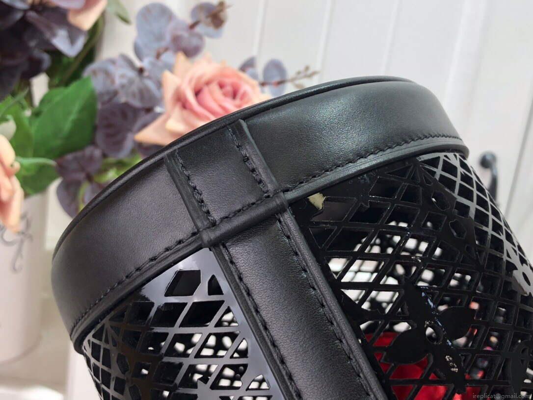 LV M20352 Louis Vuitton Bucket PM Bag Black