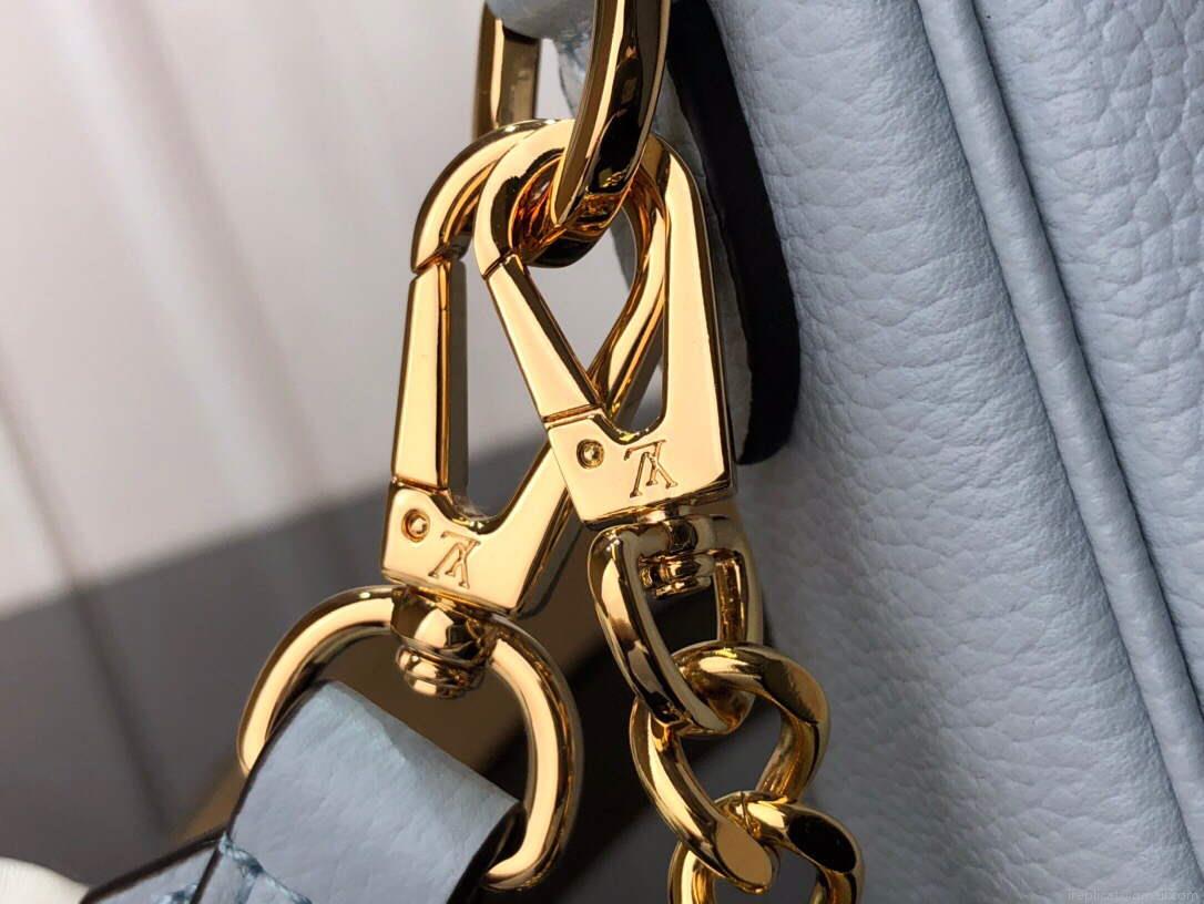 LV M59984 Louis Vuitton Lockme Tender Bleu