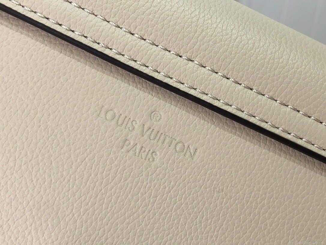 LV M59733 Louis Vuitton Lockme Tender Quartz White