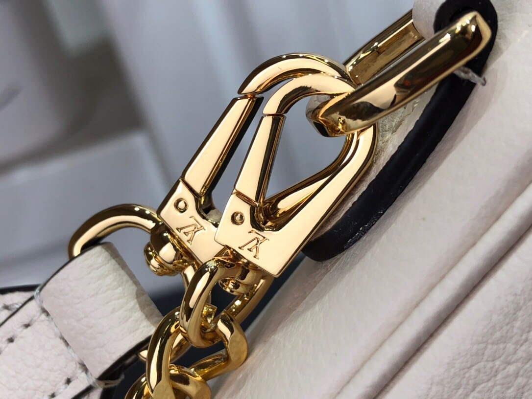 LV M59733 Louis Vuitton Lockme Tender Quartz White