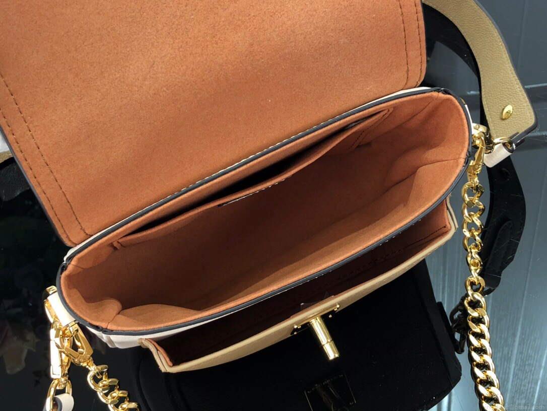 LV M59733 Louis Vuitton Lockme Tender Quartz White