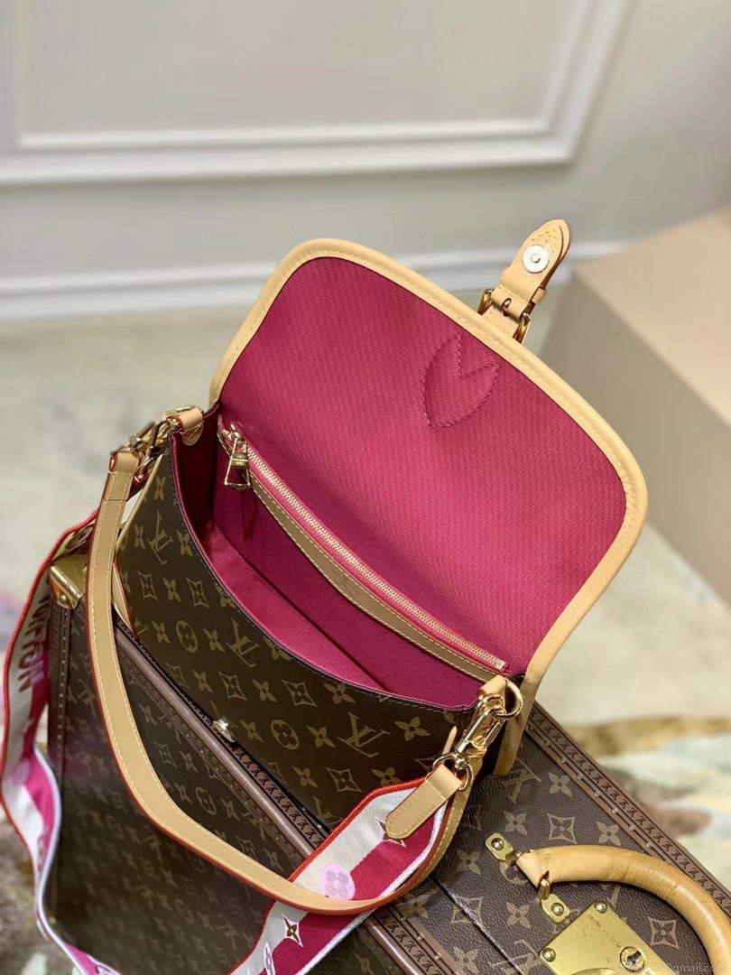 LV M46049 Louis Vuitton Diane Monogram M45985 Bag Pink