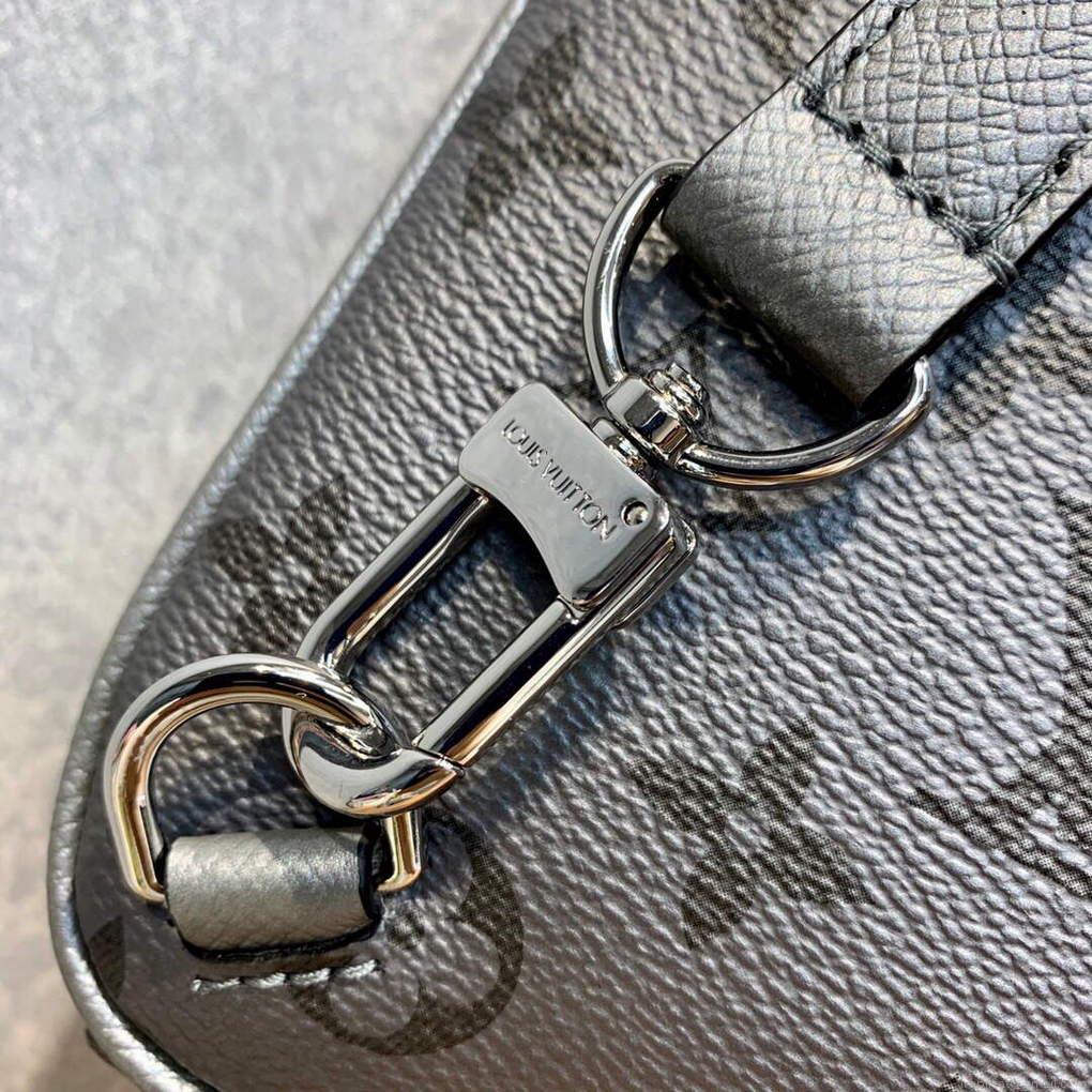 LV M30833 Louis Vuitton Outdoor Slingbag Gunmetal gray